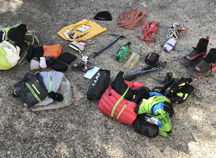 Préparation du sac avant le départ pour la Farandole des Ecrins